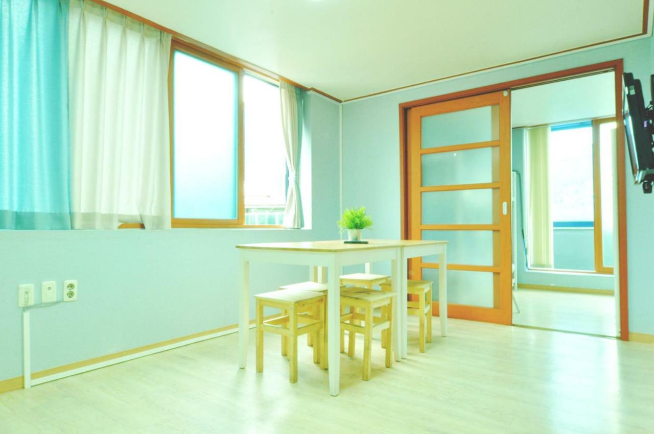 Myeongdong Rooftop Hostel Seoul Exterior photo