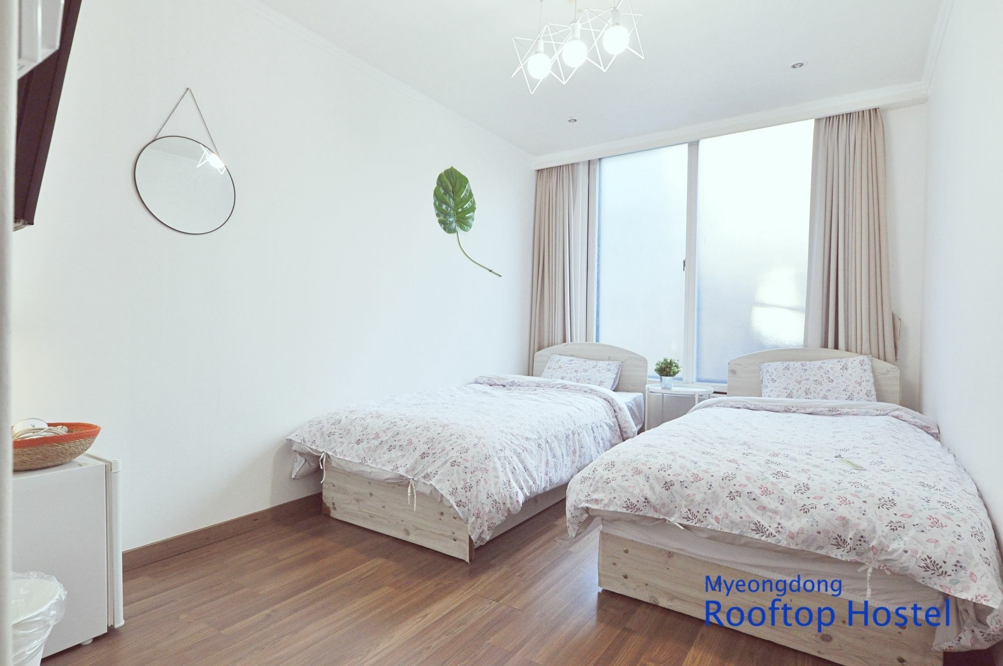 Myeongdong Rooftop Hostel Seoul Exterior photo