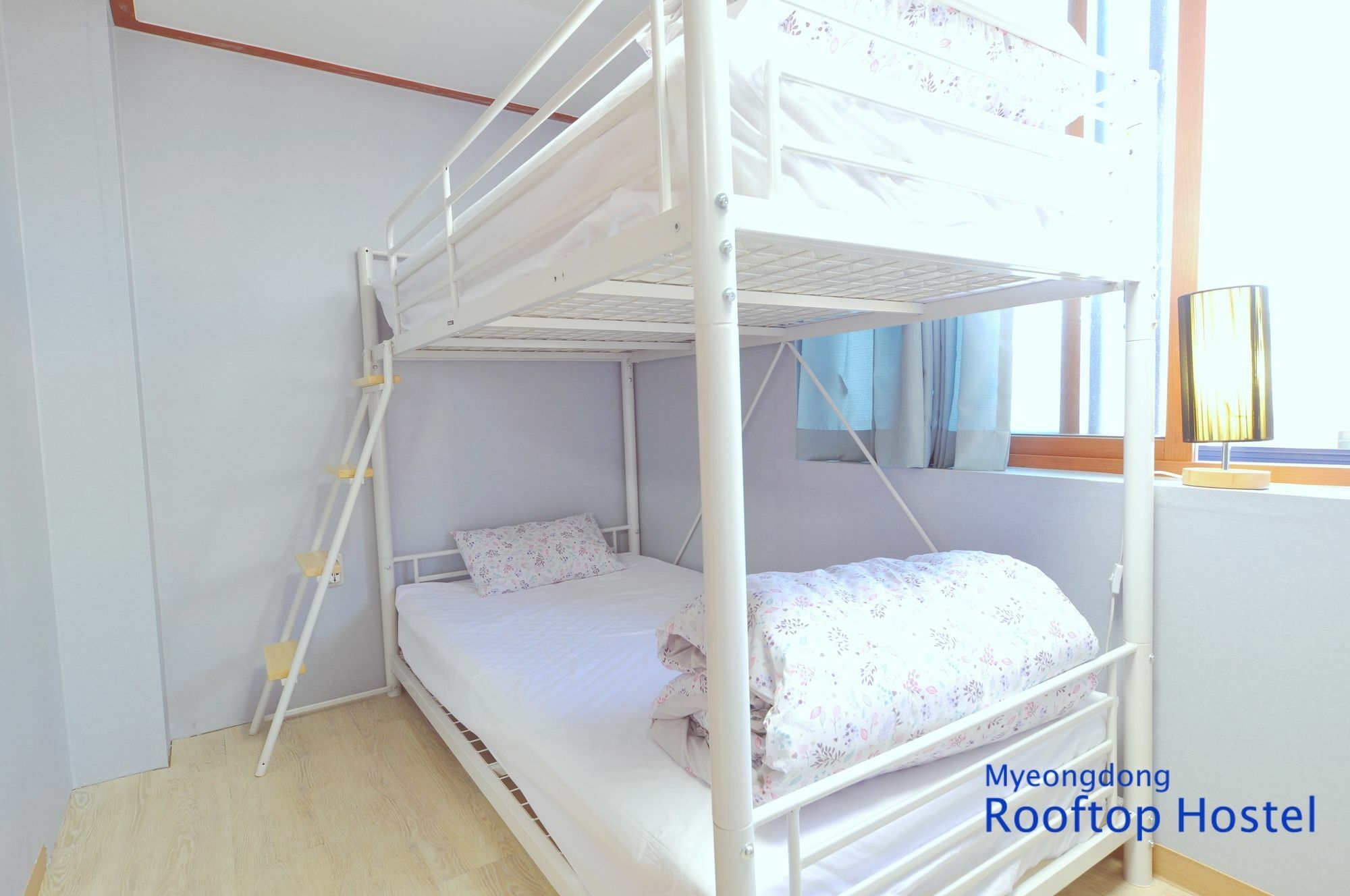 Myeongdong Rooftop Hostel Seoul Exterior photo