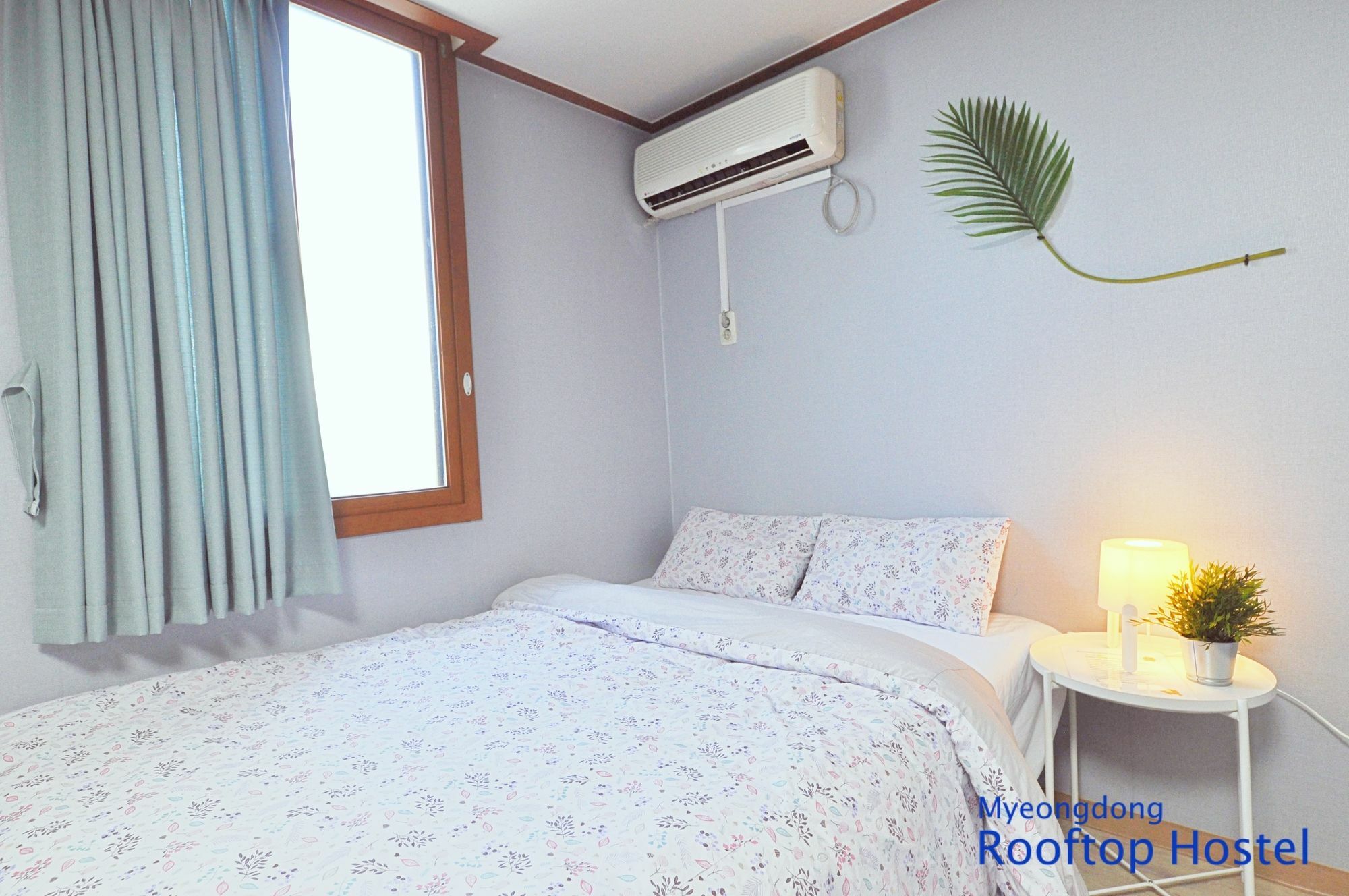 Myeongdong Rooftop Hostel Seoul Exterior photo